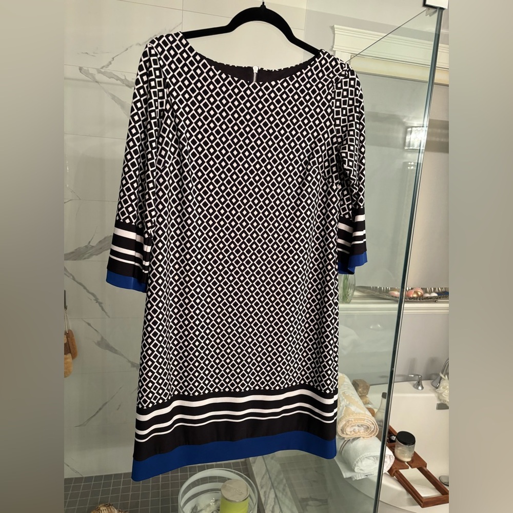 Donna Rico size 6, the 🦋easy to wear kind of dress black white royal blue🦋 2k